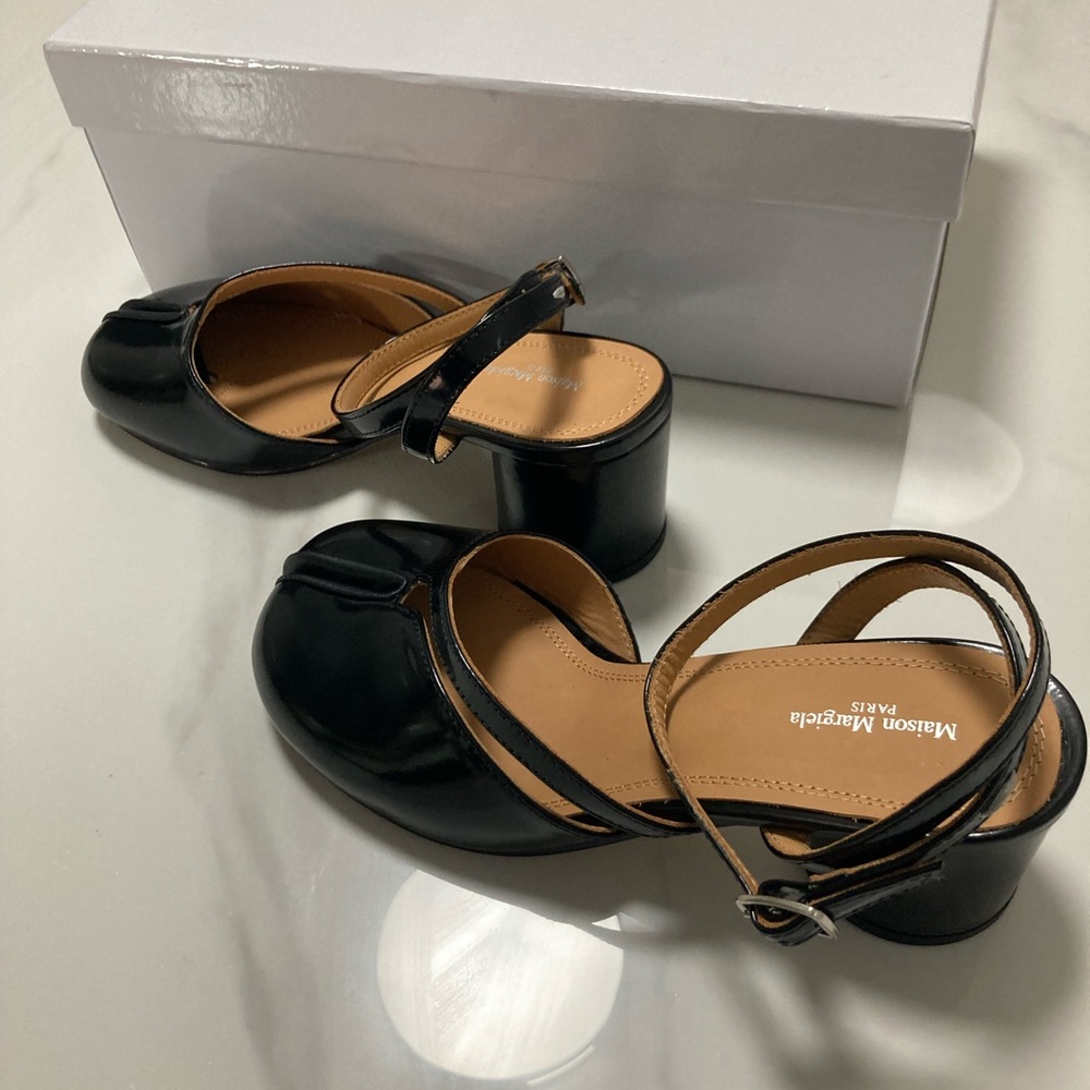 Maison Martin Margiela Women's Black Slingback Shoes